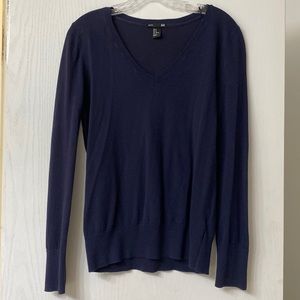 H&M navy v-neck sweater